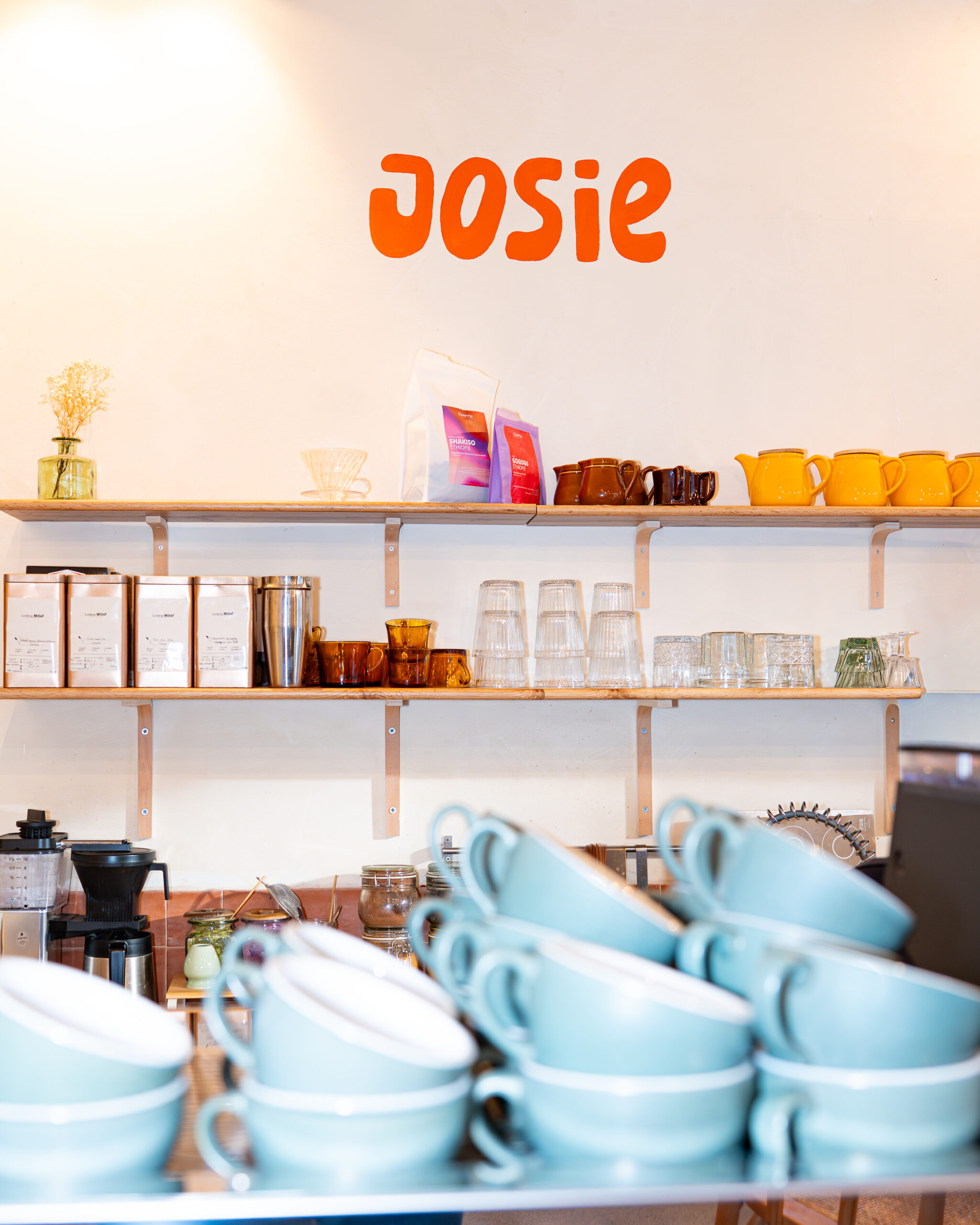 Intérieur d'un café branché